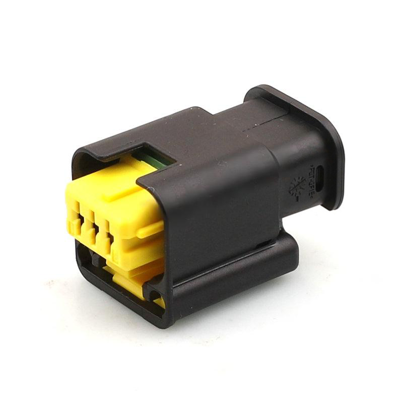 CC30810 - 3 Pin Connector