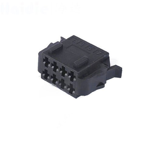 CC80176 - 8 Pin Connector