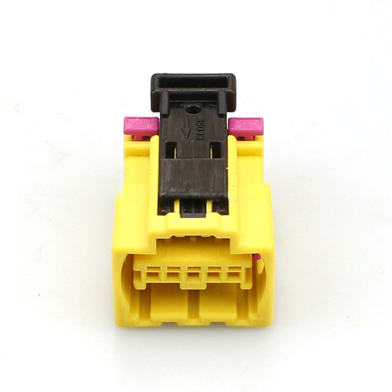 CC50226 - 5 Pin Connector