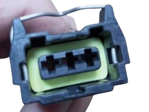 CC30872 - 3 Pin Connector